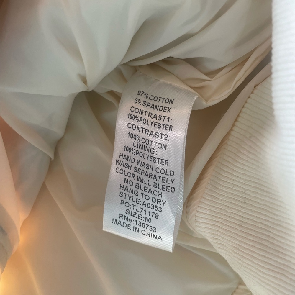 Umgee Pink Star Printed Zip Up Vest With Sherpa Detail - Picture 9 of 11